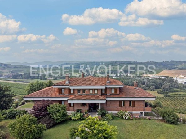 casa indipendente in vendita a San Marzano Oliveto