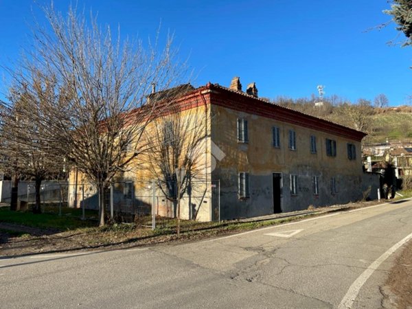 casa indipendente in vendita a San Marzano Oliveto