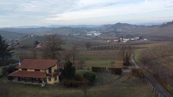 casa indipendente in vendita a San Marzano Oliveto