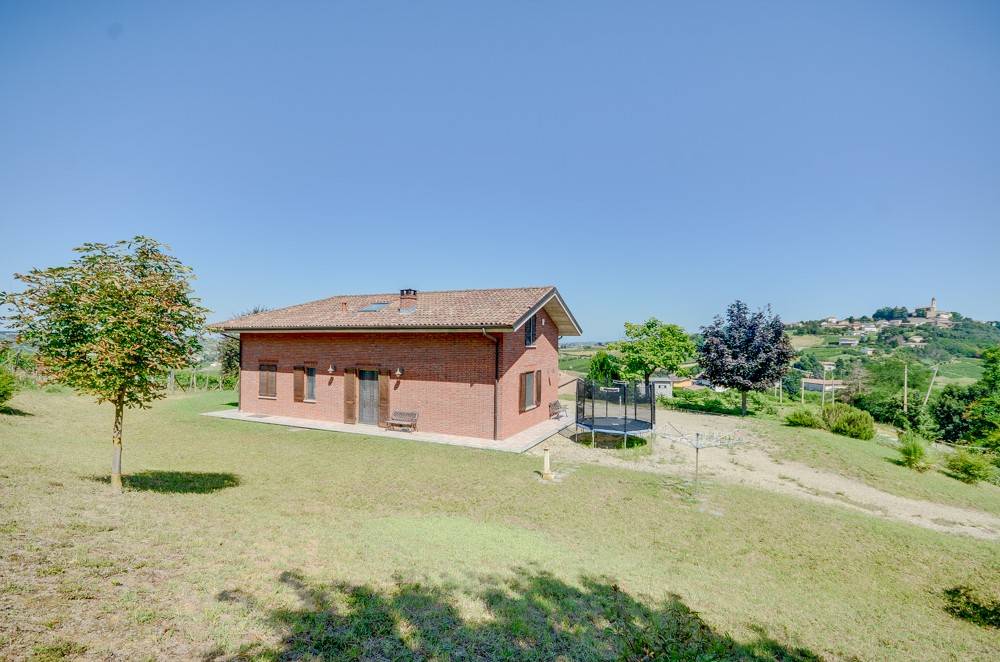 casa indipendente in vendita a San Marzano Oliveto
