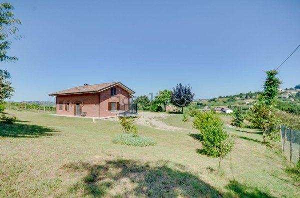casa indipendente in vendita a San Marzano Oliveto