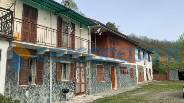 casa indipendente in vendita a San Marzano Oliveto