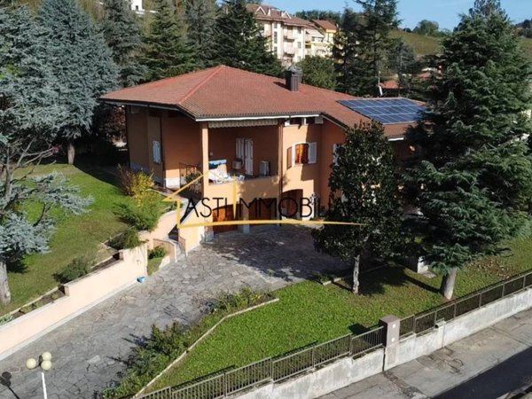 casa indipendente in vendita a San Marzano Oliveto