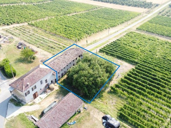 casa indipendente in vendita a San Marzano Oliveto