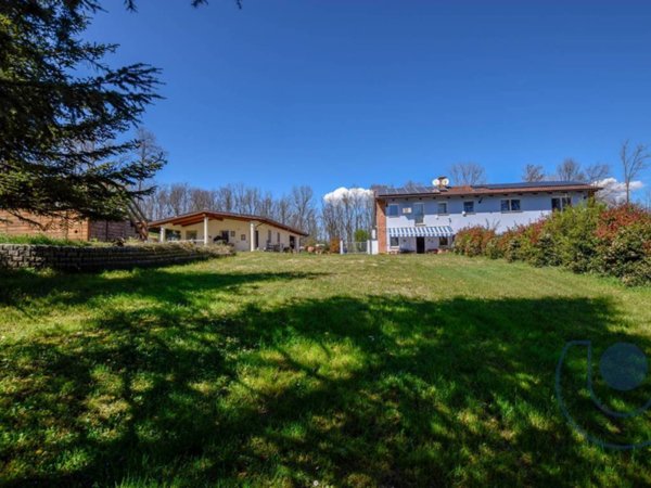 casa indipendente in vendita a San Paolo Solbrito