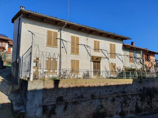 casa indipendente in vendita a San Paolo Solbrito