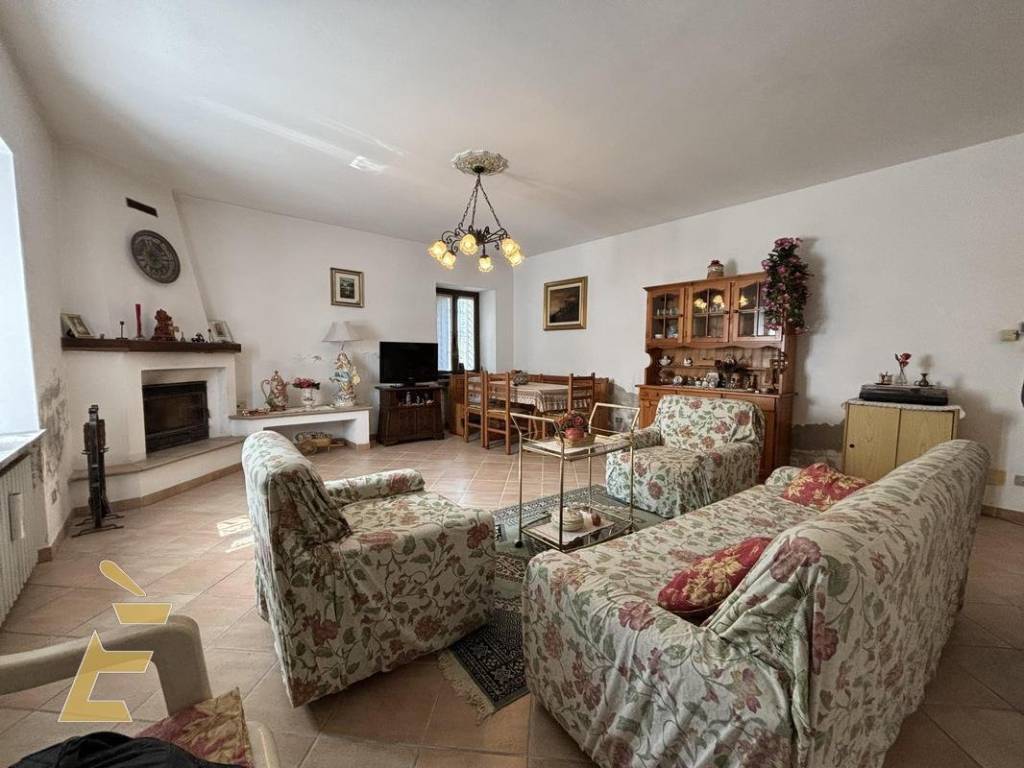 casa indipendente in vendita a San Paolo Solbrito