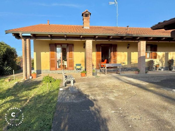 casa indipendente in vendita a San Paolo Solbrito