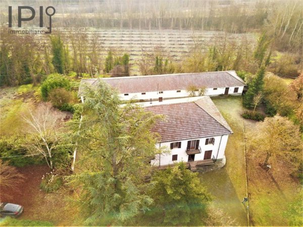 casa indipendente in vendita a Sessame