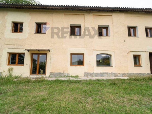 casa indipendente in vendita a Sessame in zona San Rocco