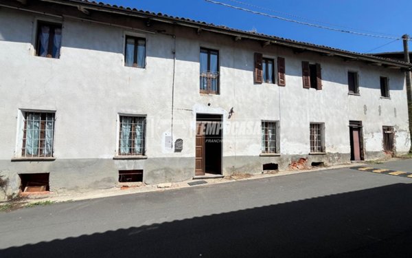 casale in vendita a Soglio