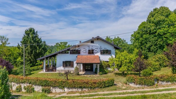 casa indipendente in vendita a Soglio