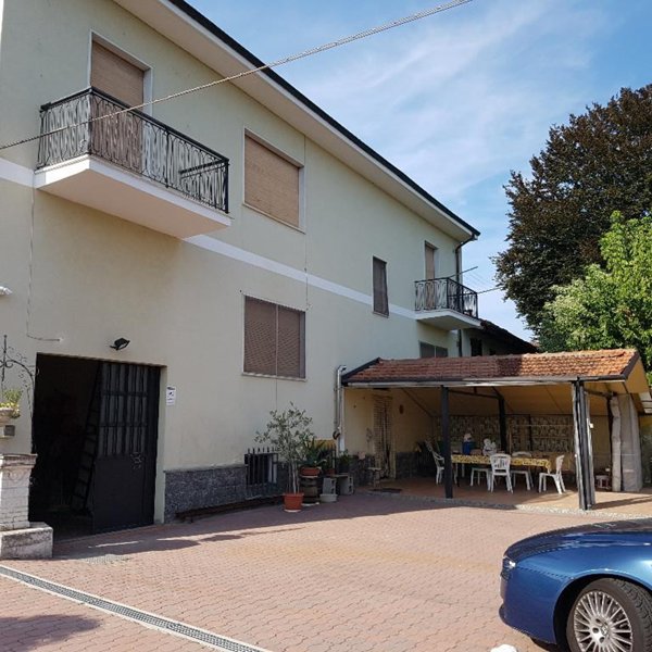 casa indipendente in vendita a Tigliole in zona Valperosa
