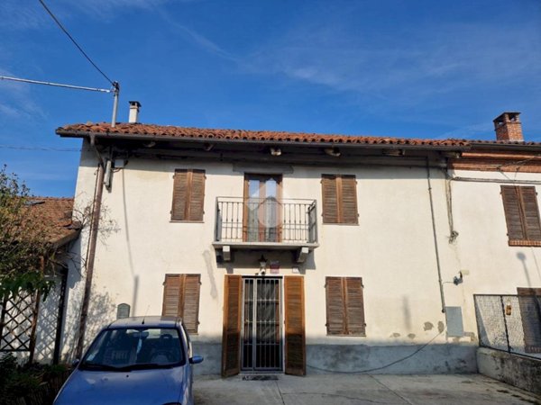casa semindipendente in vendita a Tigliole in zona Valperosa