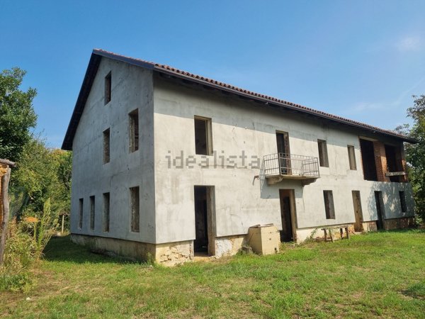 casale in vendita a Tigliole