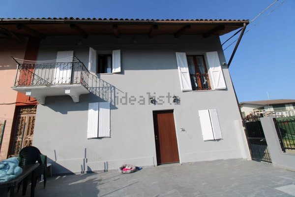 appartamento in vendita a Tigliole in zona Pratomorone