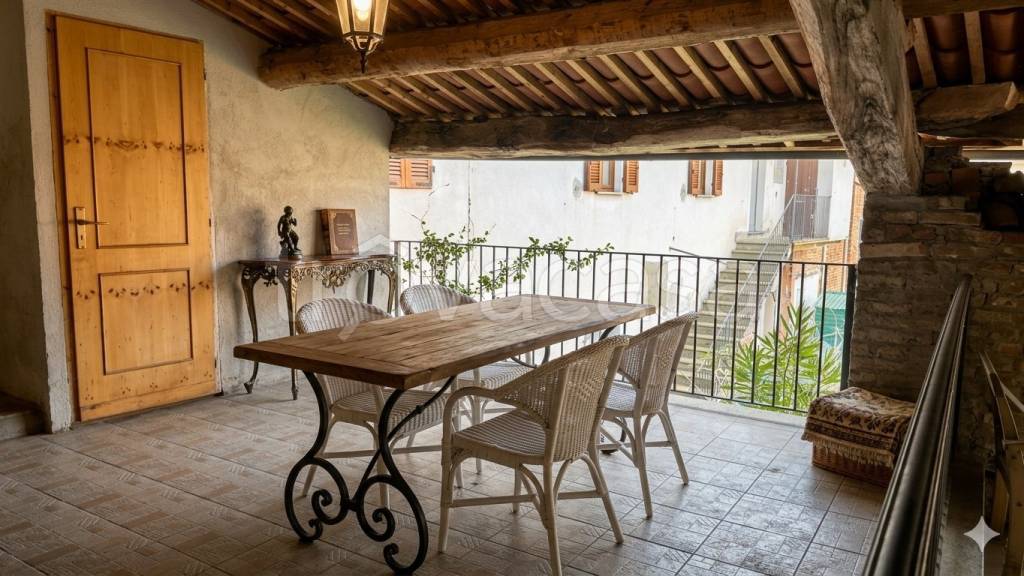 casa indipendente in vendita a Tonco in zona Stazione