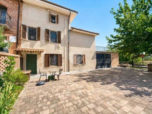 casa indipendente in vendita a Tonco
