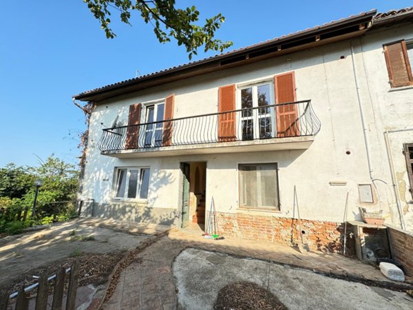casa indipendente in vendita a Vaglio Serra