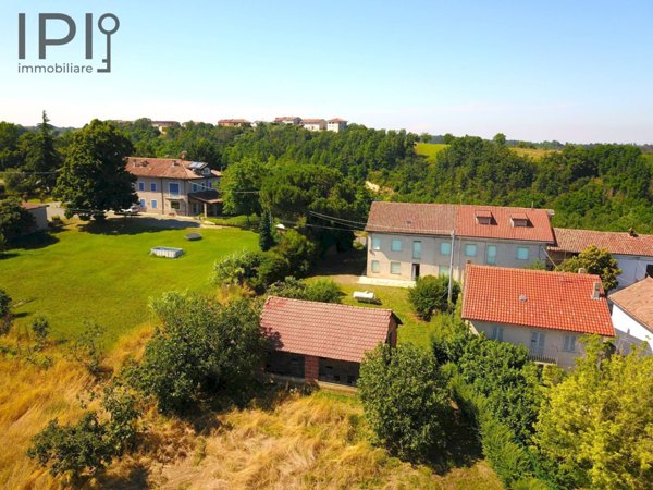 casa indipendente in vendita a Vaglio Serra