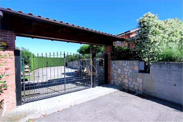 casa indipendente in vendita a Valfenera