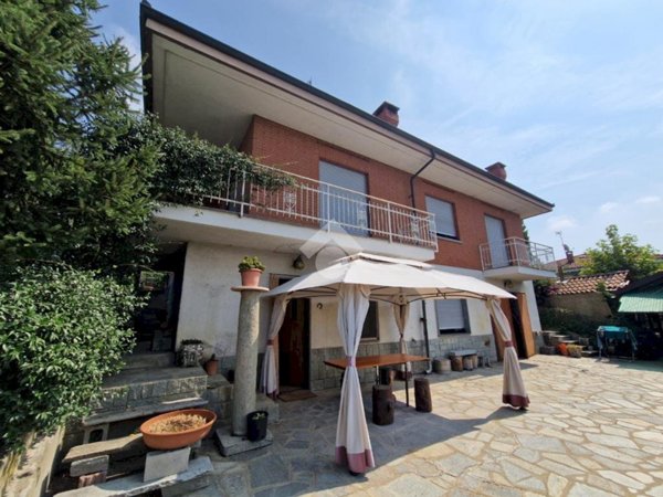 casa indipendente in vendita a Valfenera