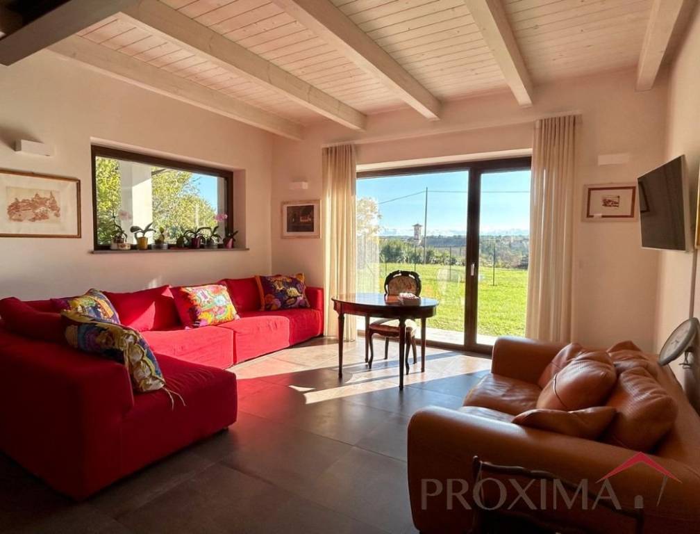 casa indipendente in vendita a Valfenera