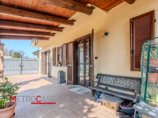 casa indipendente in vendita a Valfenera