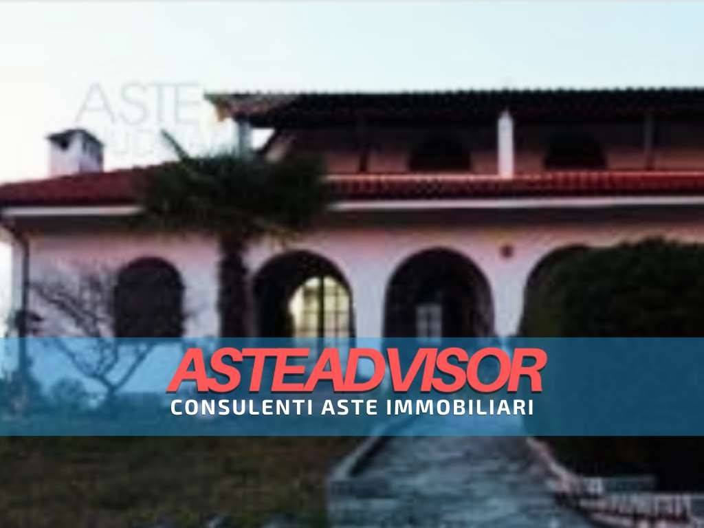casa indipendente in vendita a Valfenera