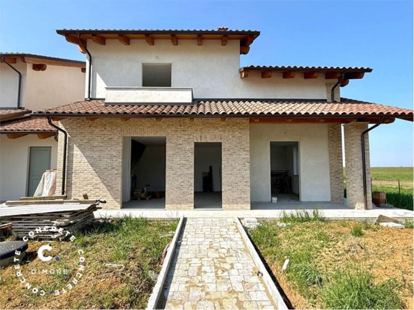 casa indipendente in vendita a Valfenera