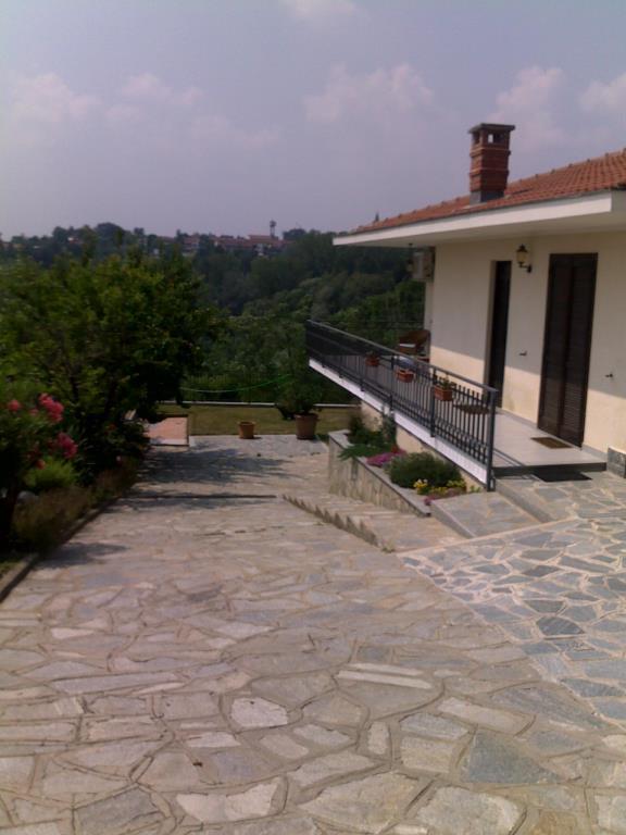 casa indipendente in vendita a Valfenera