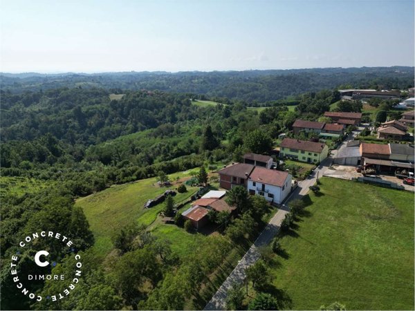 casa indipendente in vendita a Valfenera