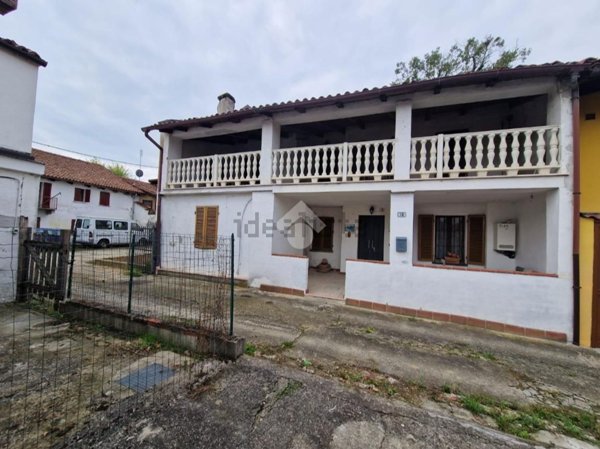 casa indipendente in vendita a Valfenera