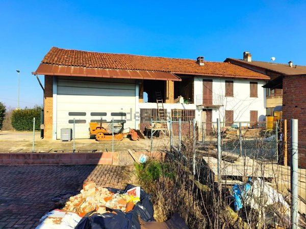 appartamento in vendita a Valfenera in zona Villata