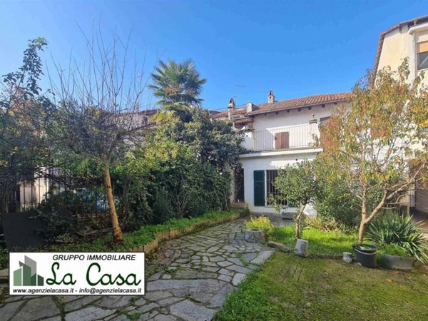 casa indipendente in vendita a Valfenera