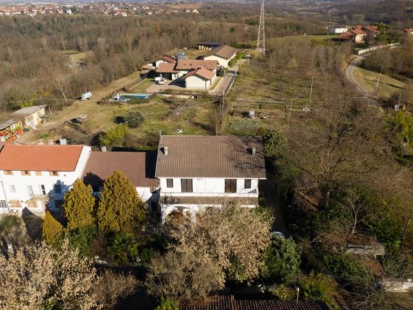 casa indipendente in vendita a Valfenera in zona San Sebastiano
