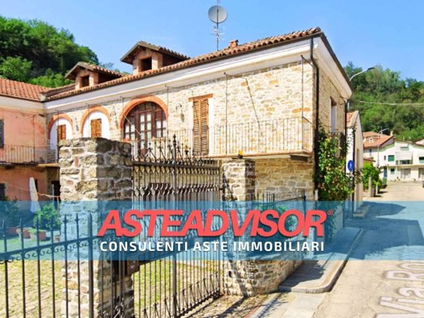 casa indipendente in vendita a Vesime