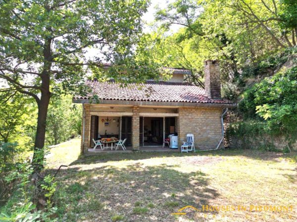 casa indipendente in vendita a Vesime