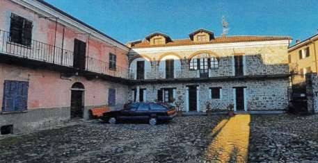 casa indipendente in vendita a Vesime