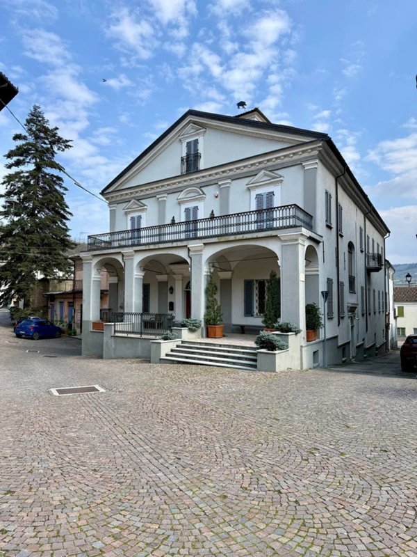 casa indipendente in vendita a Vesime