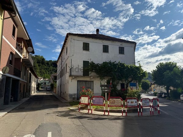 appartamento in vendita a Vesime