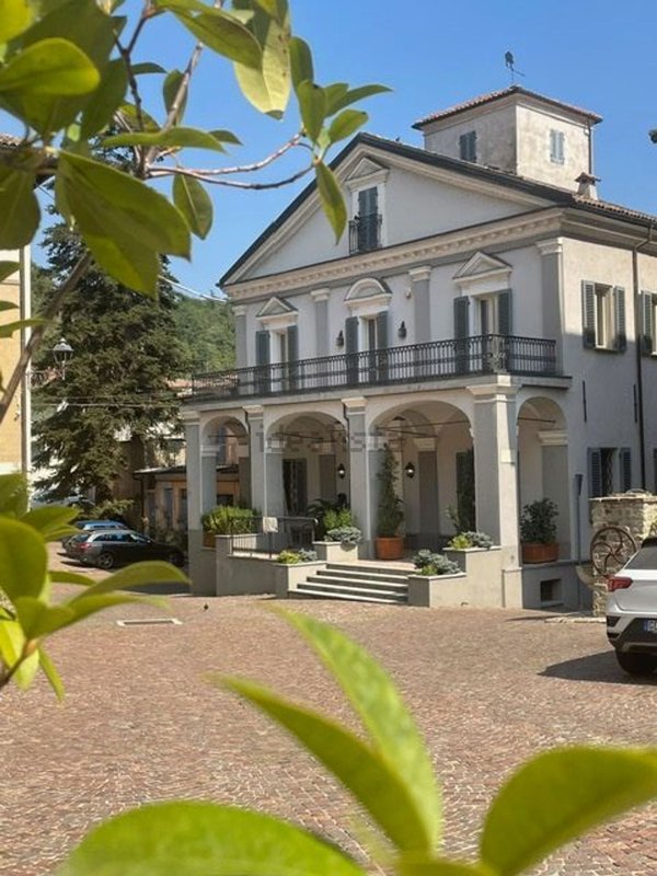 casa indipendente in vendita a Vesime