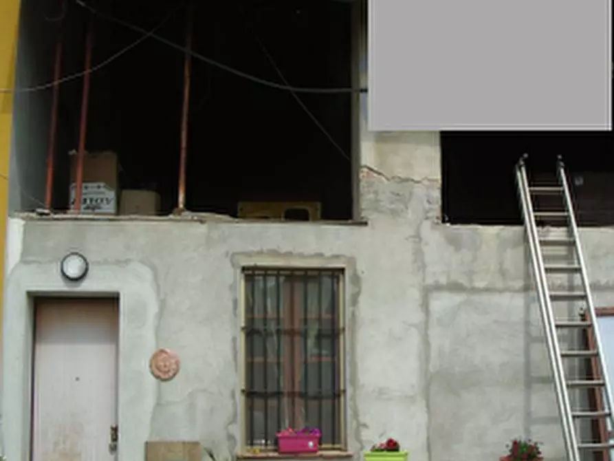 casa indipendente in vendita a Viale