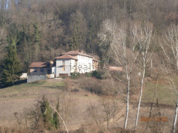 casa indipendente in vendita a Viale