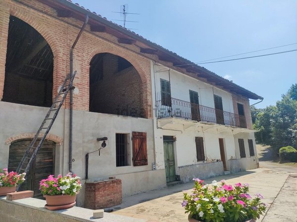 casa indipendente in vendita a Viale