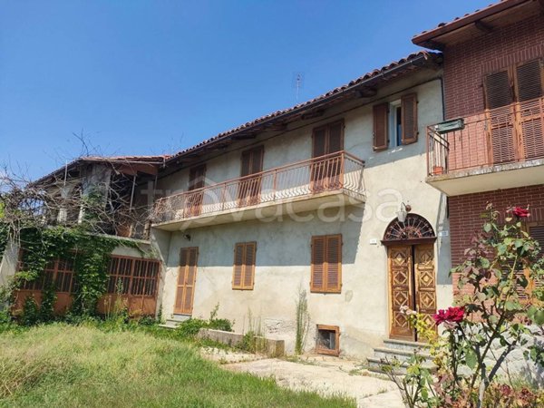 casa indipendente in vendita a Viale