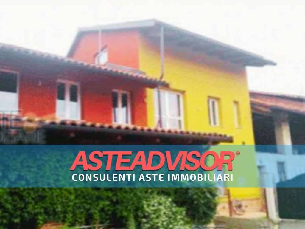 casa indipendente in vendita a Viale
