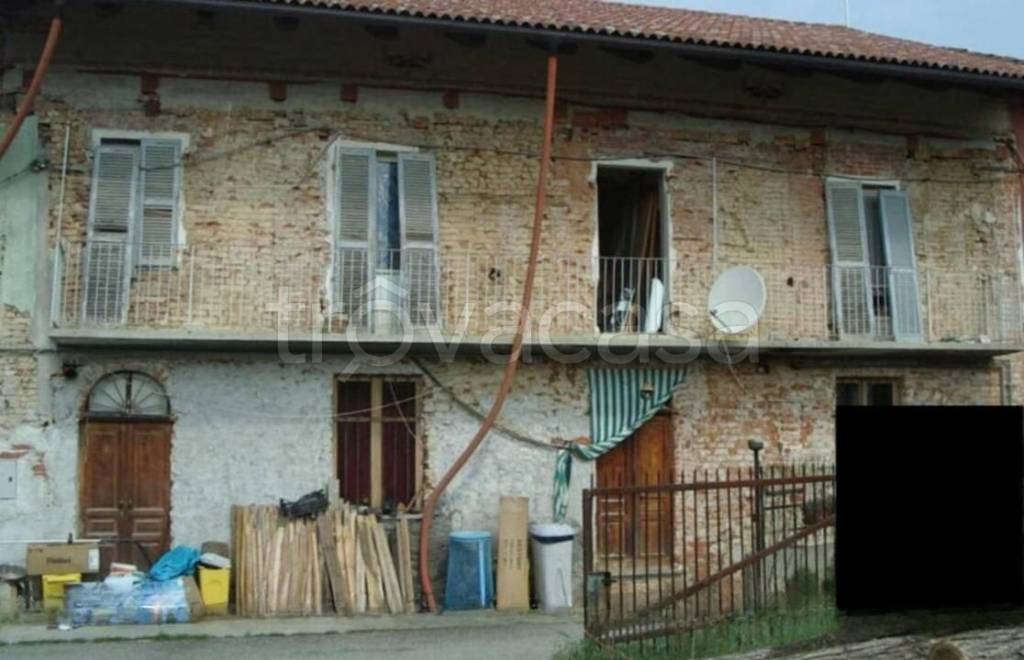 casa indipendente in vendita a Viale