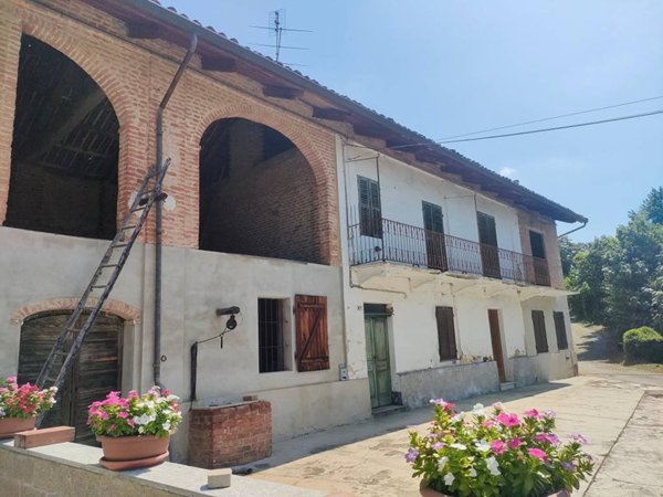 casa indipendente in vendita a Viale