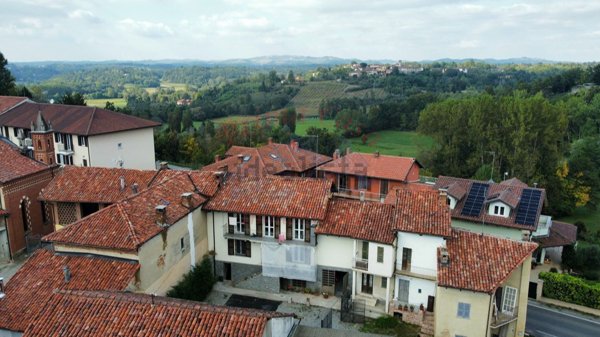 casa indipendente in vendita a Viale